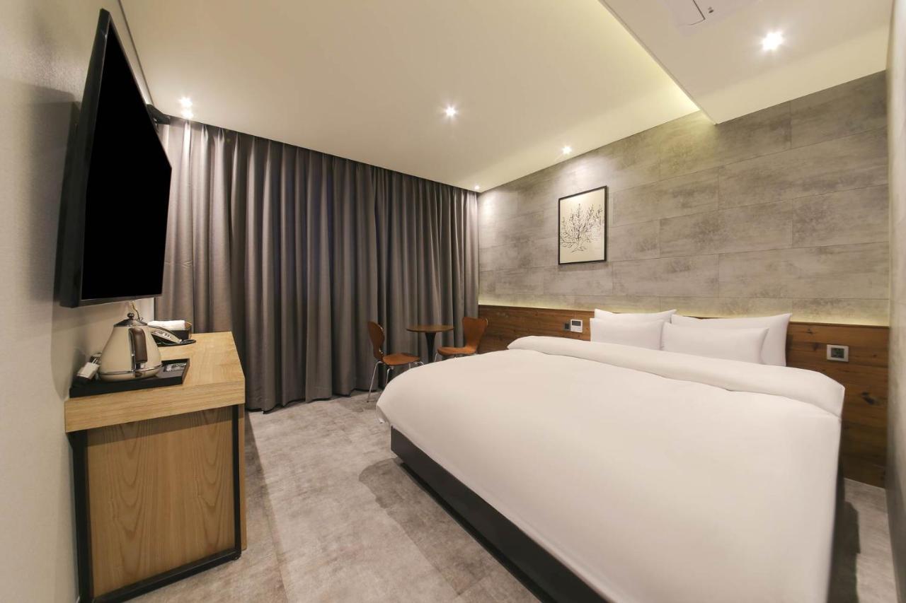 Sokcho Business Hotel Camel Екстер'єр фото